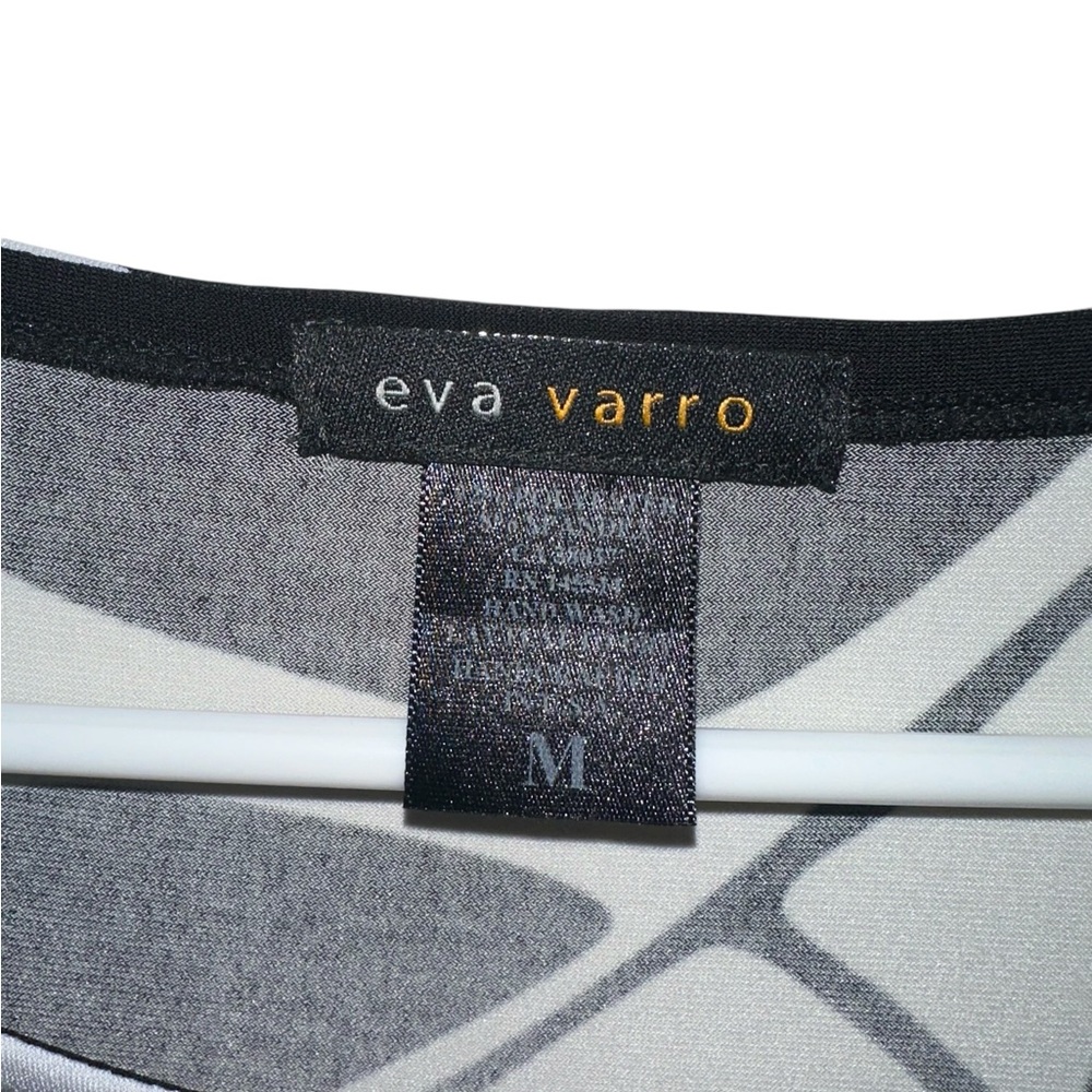 eva varro Black and Cream Asymmetrical 3/4 Sleeve Tunic. Size M - Picture 2 of 2